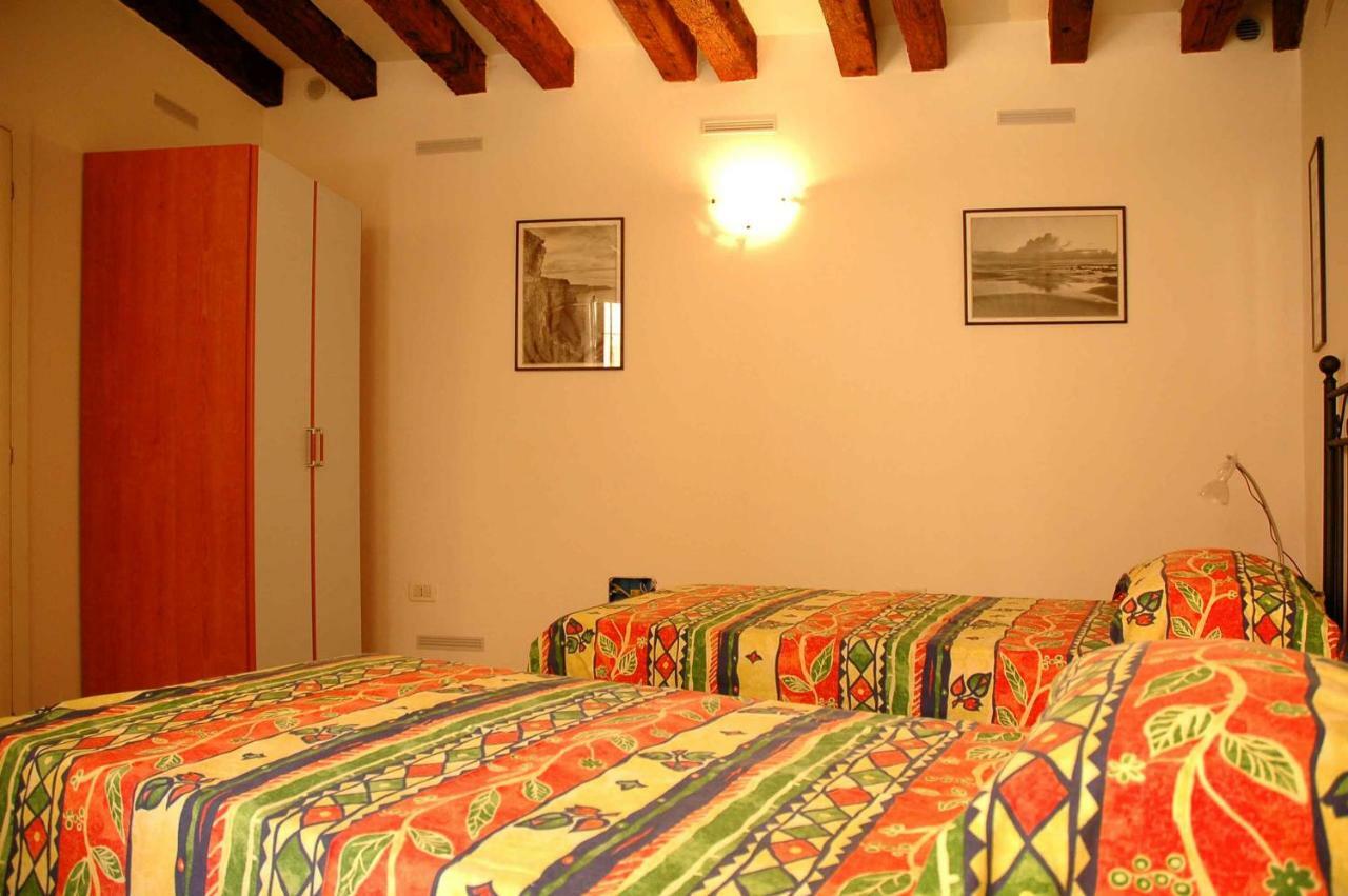 1410 Castello Appartement Venetië Buitenkant foto